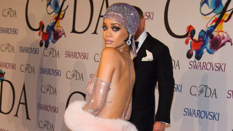  Rihanna (2014 Council of Fashion Designers of America Awards)