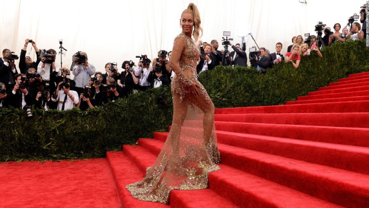 Beyoncé (Met Ball Gala 2015)